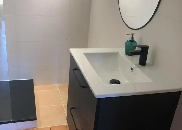 Dans Le Rêves De Gamins, Proche Du Pôle Européen Et Du Circuit Des 24h * Sarge Les Le Mans